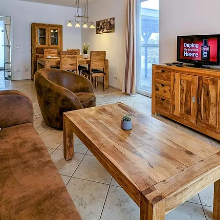 2 Bedroom Cozy In Appartement Rechlin